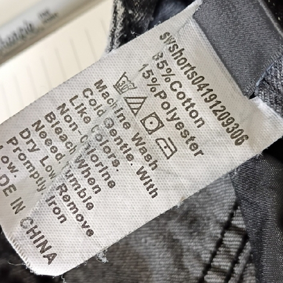 Distressed Black Denim Shorts Women's Large - Picture 3 of 8